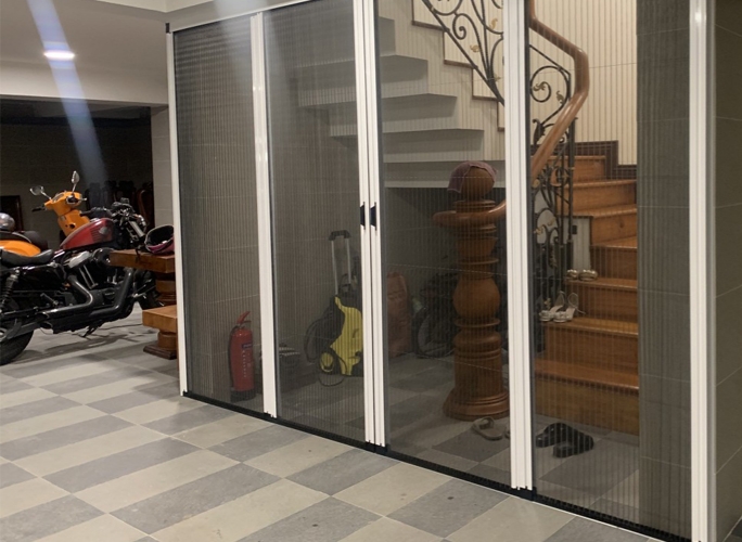 Cửa lưới chống muỗi dạng xếp không ray ghép cánh cao cấp Cửa lưới chống muỗi dạng xếp không ray ghép cánh cao cấp
