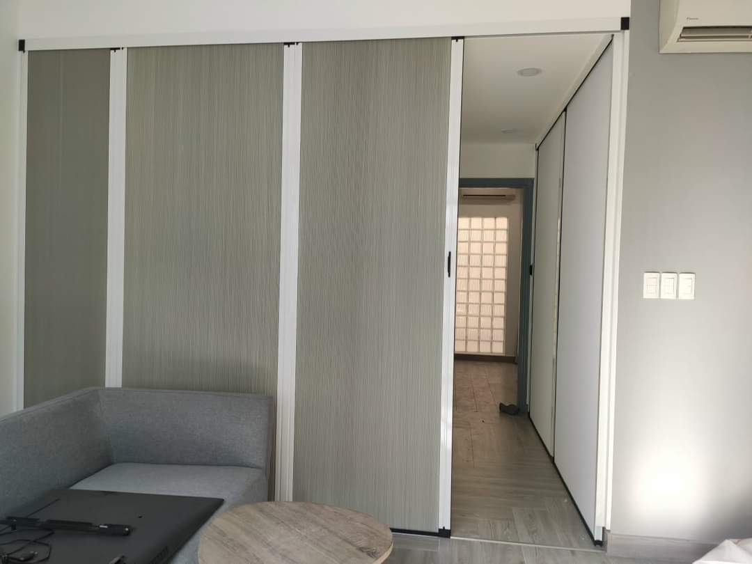 Rèm vách ngăn tổ ong ngăn phòng khách 1