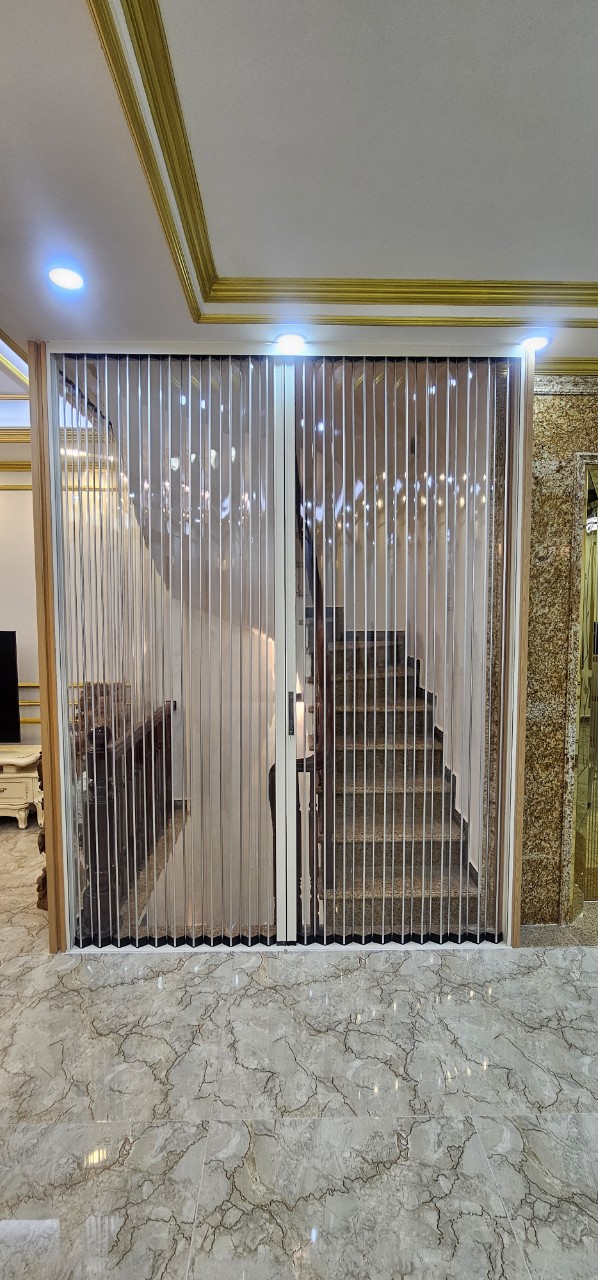 Rèm vách ngăn xếp lá nhựa trong suốt Rèm vách ngăn xếp lá nhựa trong suốt