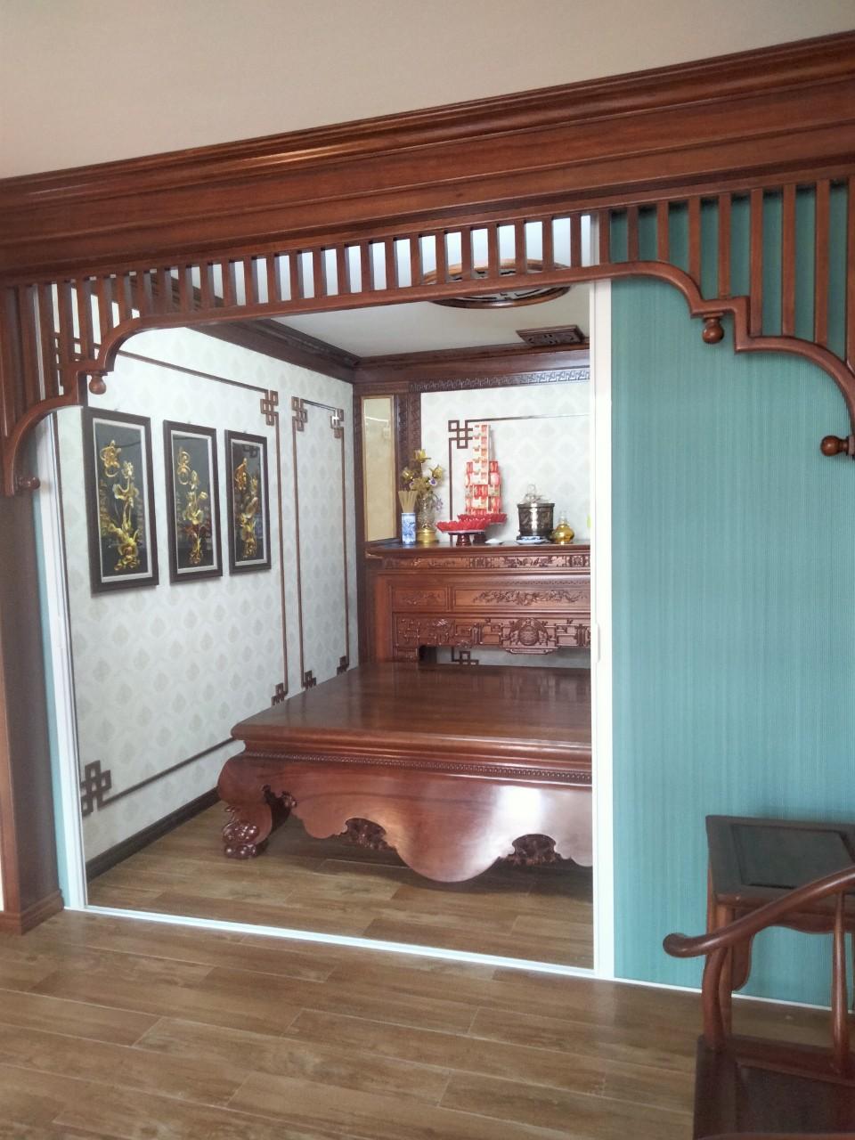 Vách ngăn phòng thờ